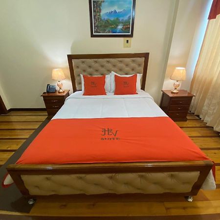 Hotel Velanez Suite Риобамба Экстерьер фото