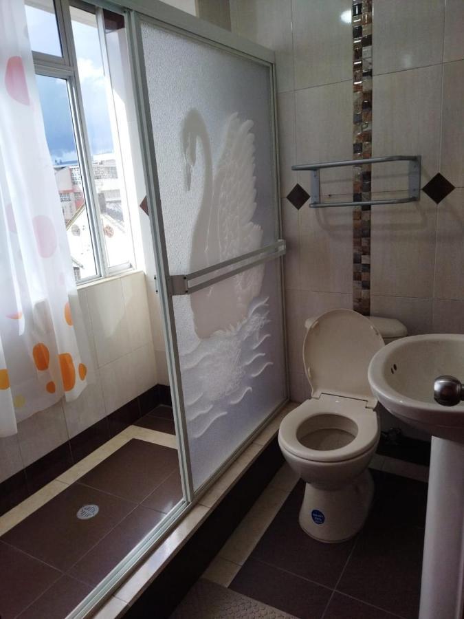 Hotel Velanez Suite Риобамба Экстерьер фото