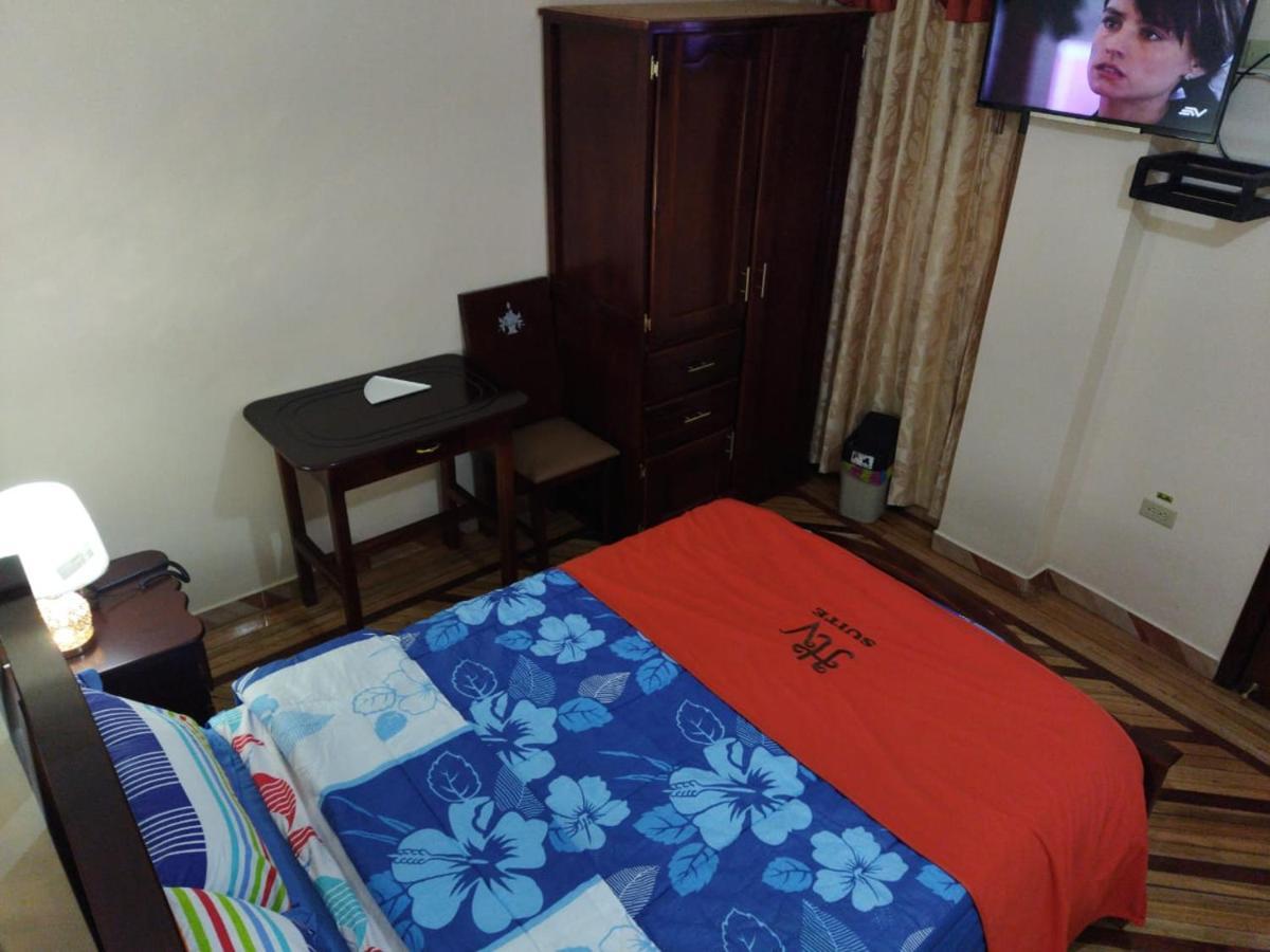 Hotel Velanez Suite Риобамба Экстерьер фото